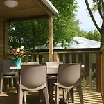 캠프장 Mobil-home 6 Pers Avec Terrasse A - Api-1-52-499 *