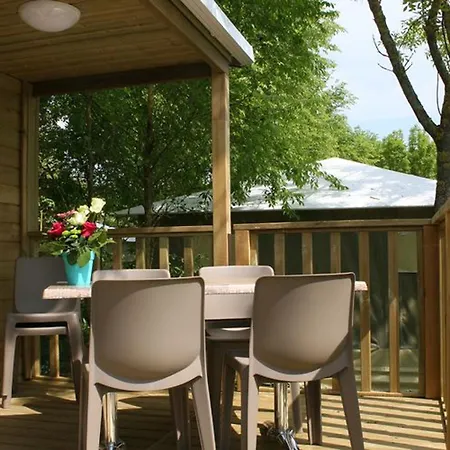 Campingplatz Mobil-home 6 Pers Avec Terrasse A - Api-1-52-499 *