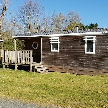 Mobil-home 6 Pers Avec Terrasse à Chaillé-les-marais - Api-1-52-499 Camping
