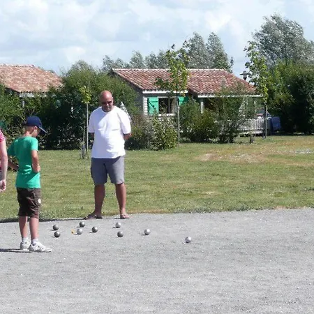 Mobil-home 6 Pers Avec Terrasse A - Api-1-52-499 Chaille-Les-Marais