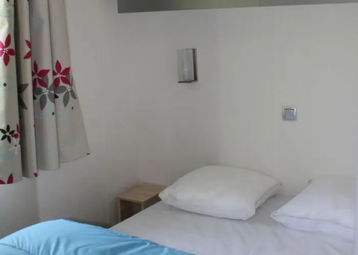 Mobil-home 6 Pers Avec Terrasse A - Api-1-52-499 *